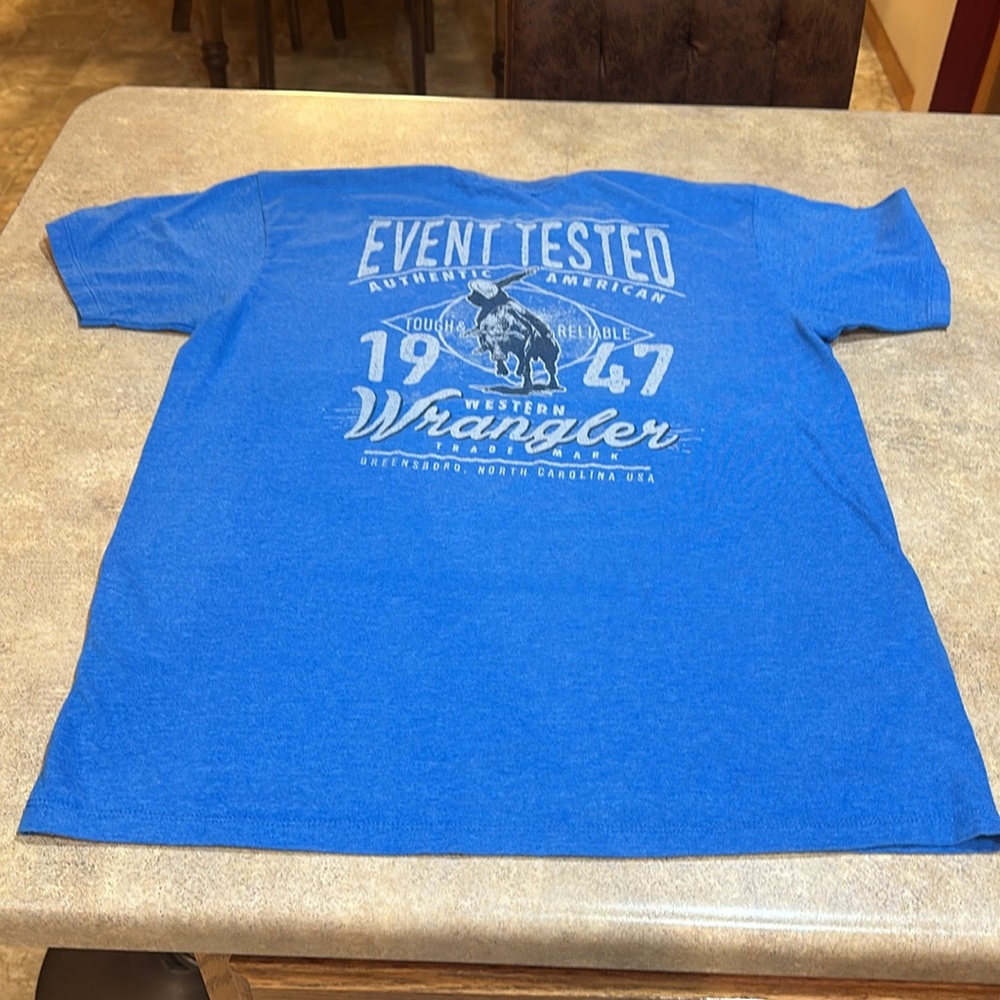 Men’s wrangler T-shirt, size large - Picture 4 of 5
